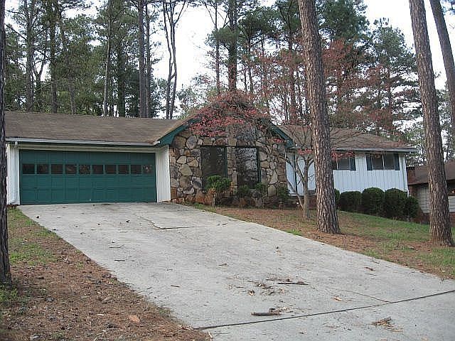 Sprawling Ranch