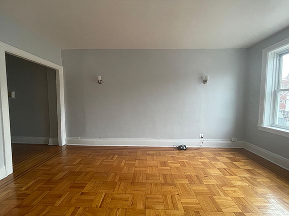 5th image of 85 W 32nd St #B1e
