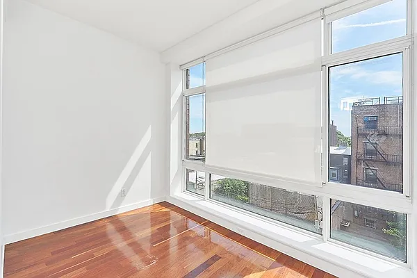 Rented by REAL New York | media 44