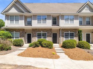 3787 Wayfarer Dr, Greensboro, NC 27410