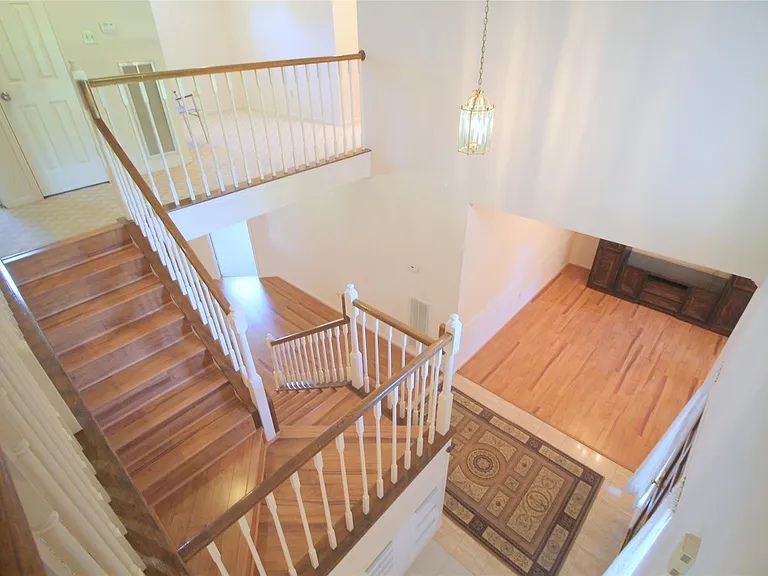16326 Brush Meadows Ct — Photo 33
