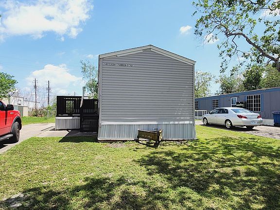 2nd image of 126 Jasper Dr