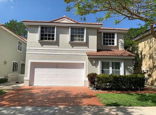 818 Garnet Cir, Fort Lauderdale, FL 33326
