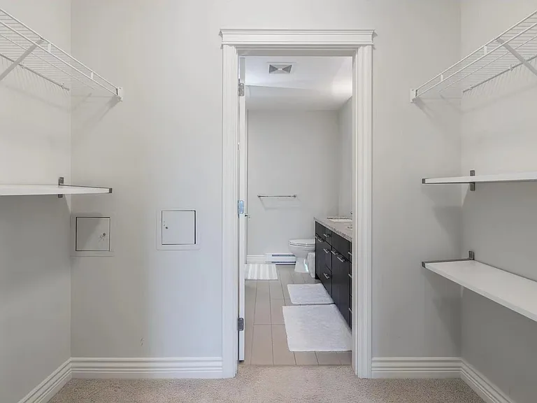2970 King George Blvd #324 — Photo 15