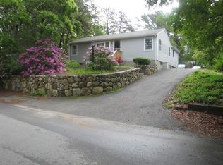 4 Blackbird Ave, Wareham, MA 02571