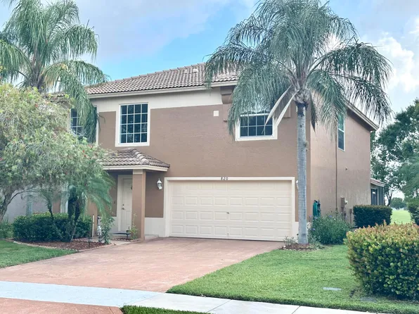 820 NW Greenwich Court, Port St Lucie, FL 34983