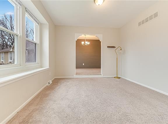 5th image of 1005 SE 23rd St