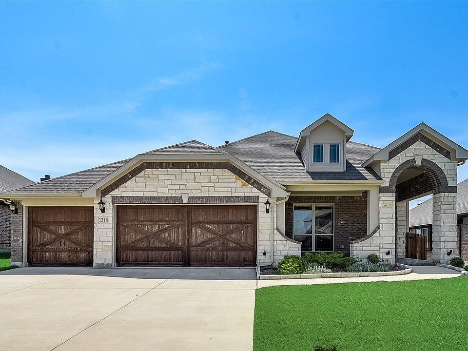 1st image of 3218 Timberline Dr