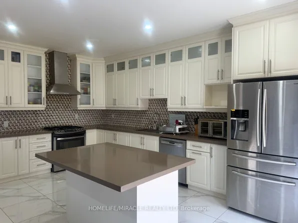 30 Midnightsun Trl, Brampton, ON L6R 3K3