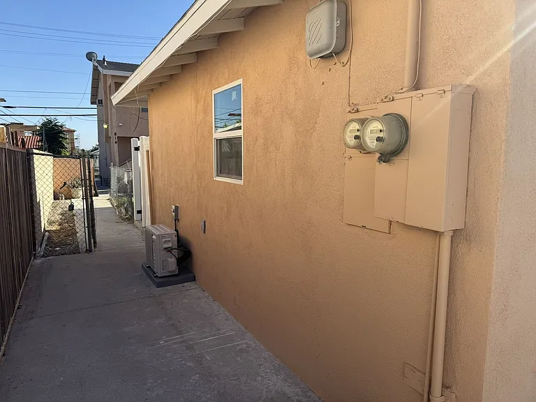 814 E Erna Ave — Photo 3