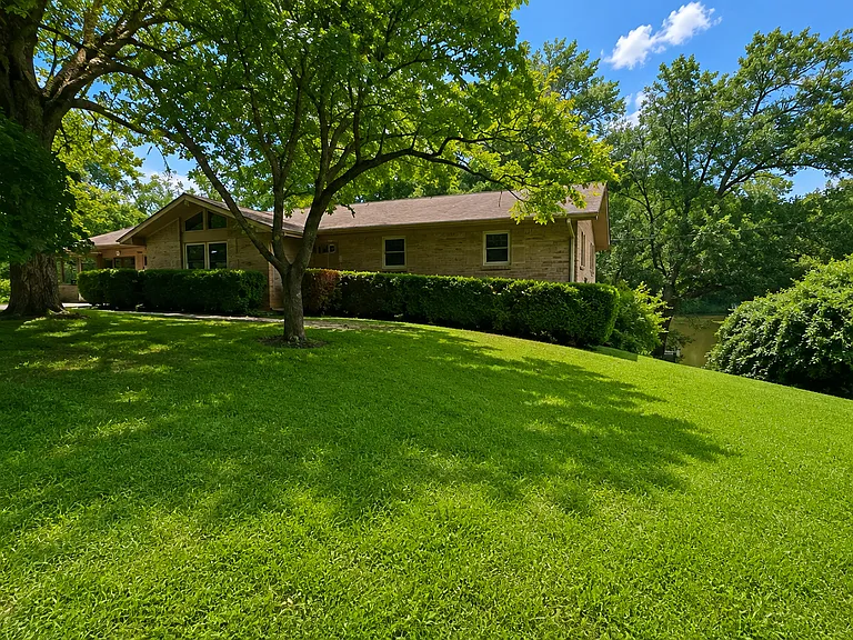627 Froglevel Rd — Photo 2