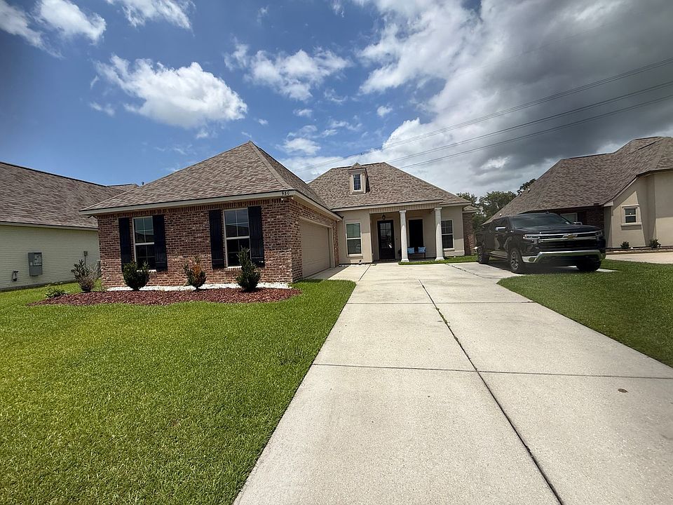 1st image of 908 Lakehaven Dr