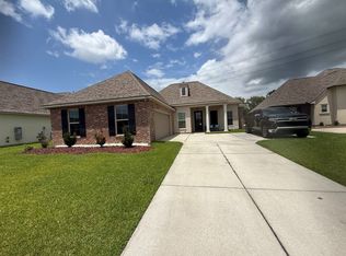 908 Lakehaven Dr, Gonzales, LA 70737