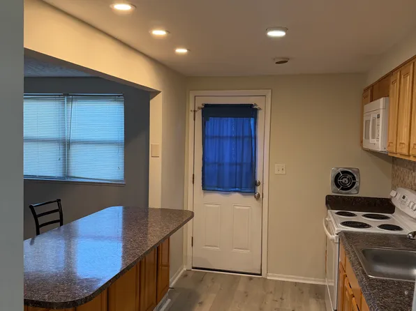 973 Regina Dr, Baltimore, MD 21227