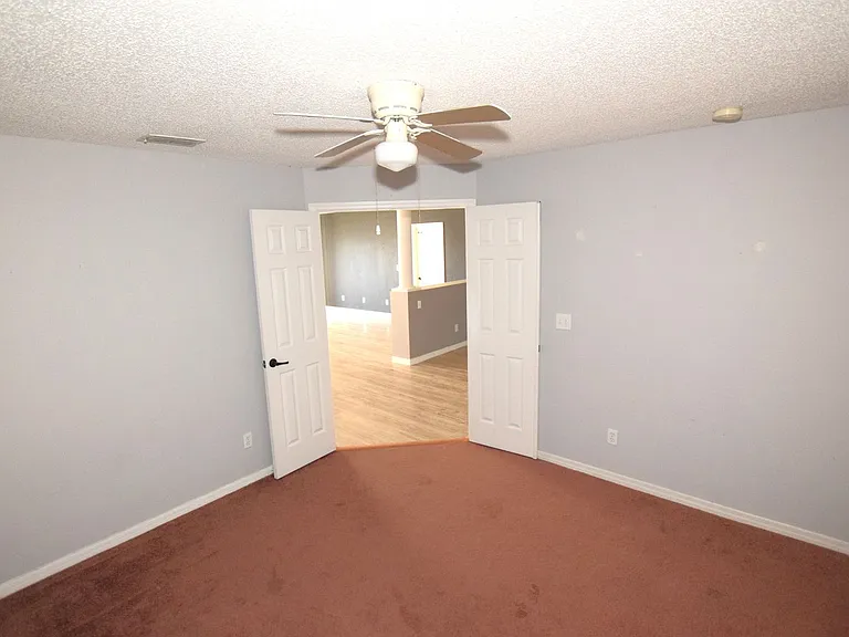 500 Lake Charles Dr — Photo 16