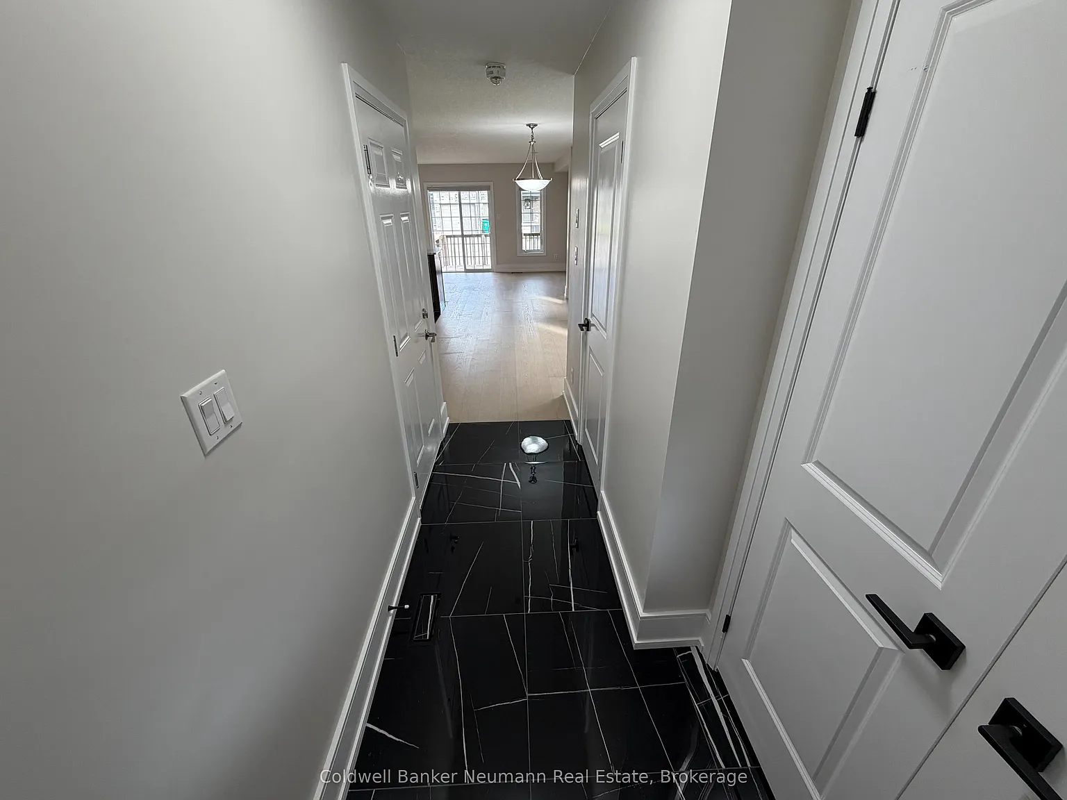 4 bed, $3,500 — Photo 4