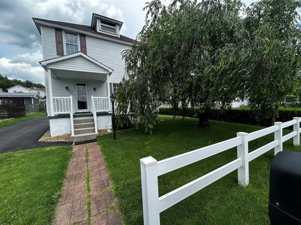 6964 Route 711 St, Seward, PA 15954