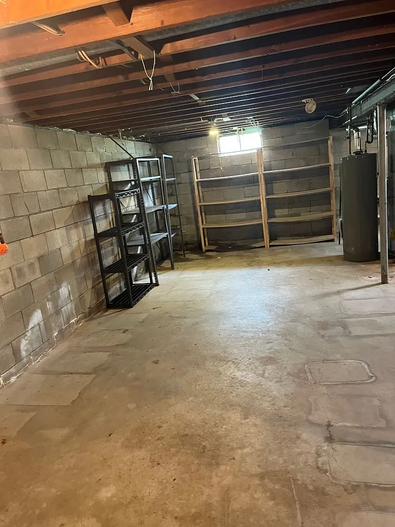 2 Bedroom 1 Bath Condo — Photo 4