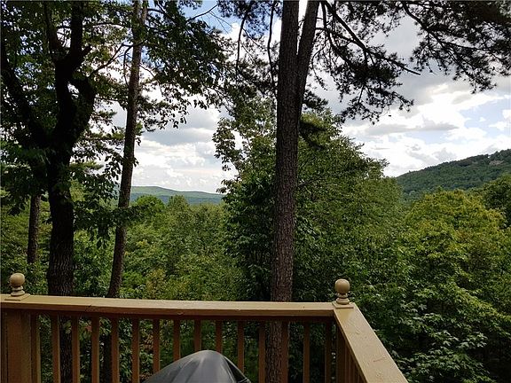 3rd image of 107 McElroy Mountain Dr