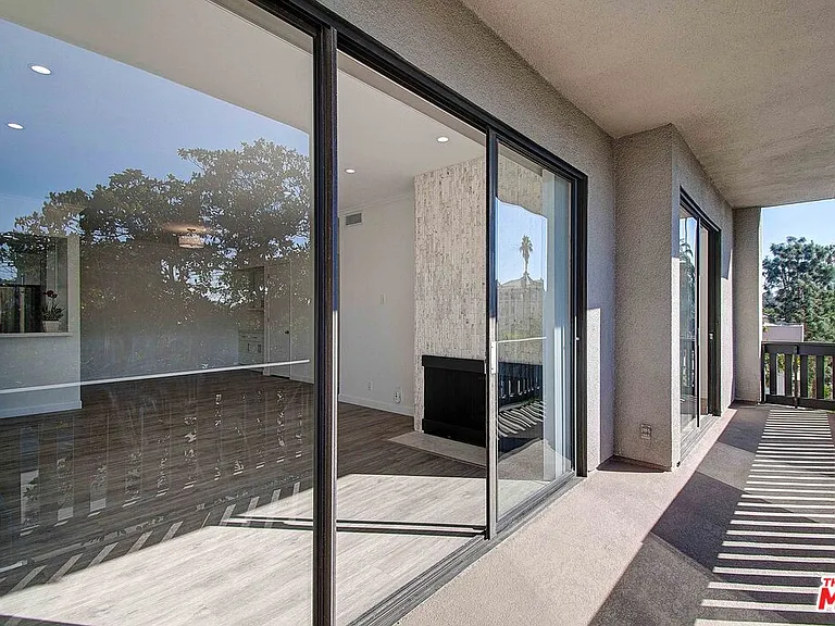 2324 S Beverly Glen Blvd #201 — Photo 6