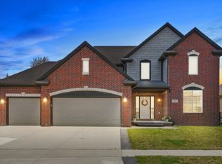 53587 Addington Dr, Macomb, MI 48042