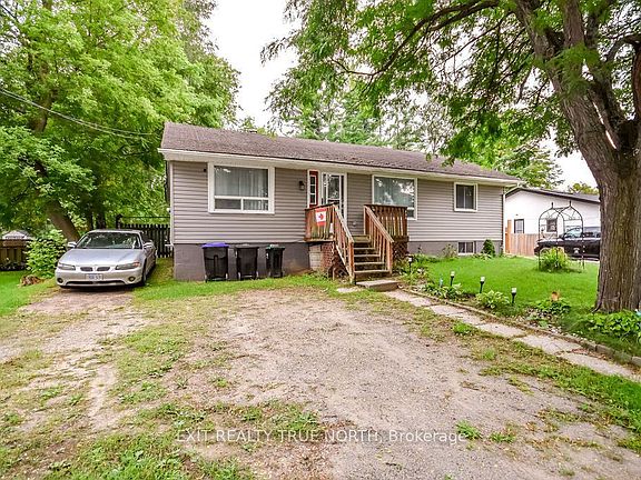 2nd image of 130 Sydenham St
