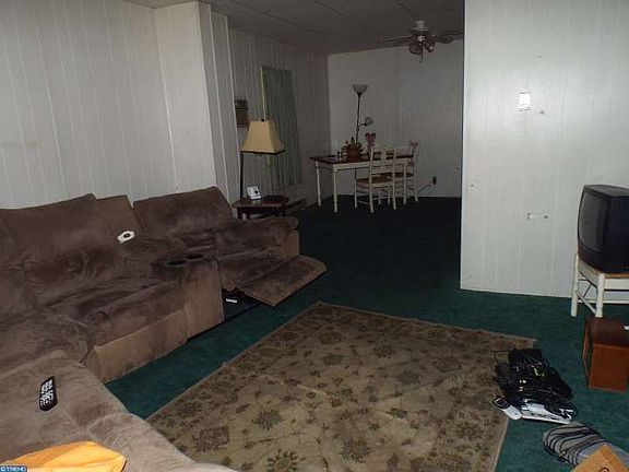 5th image of 221 N Railroad Ave