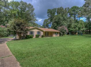 7410 Flatwood Dr, Greenwood, LA 71033