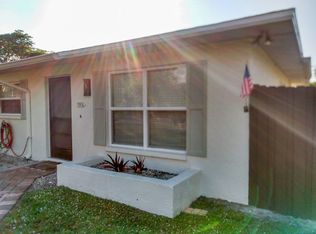 593 92nd Ave N UNIT B, Naples, FL 34108