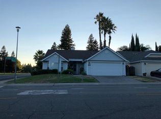 5752 Laguna Park Dr, Elk Grove, CA