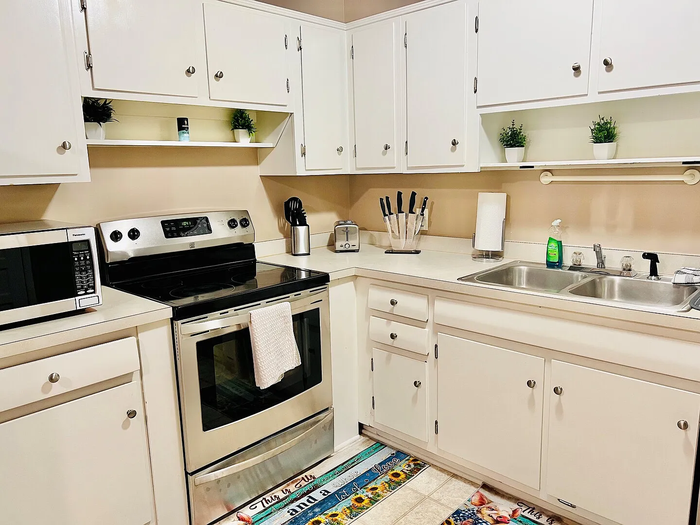 3BD/2BR Home by Duke-Raleigh Hospital — Photo 4