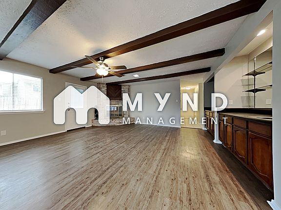 3rd image of 2312 Meade Ct