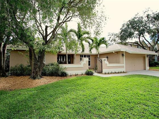 1st image of 982 Marco Dr NE