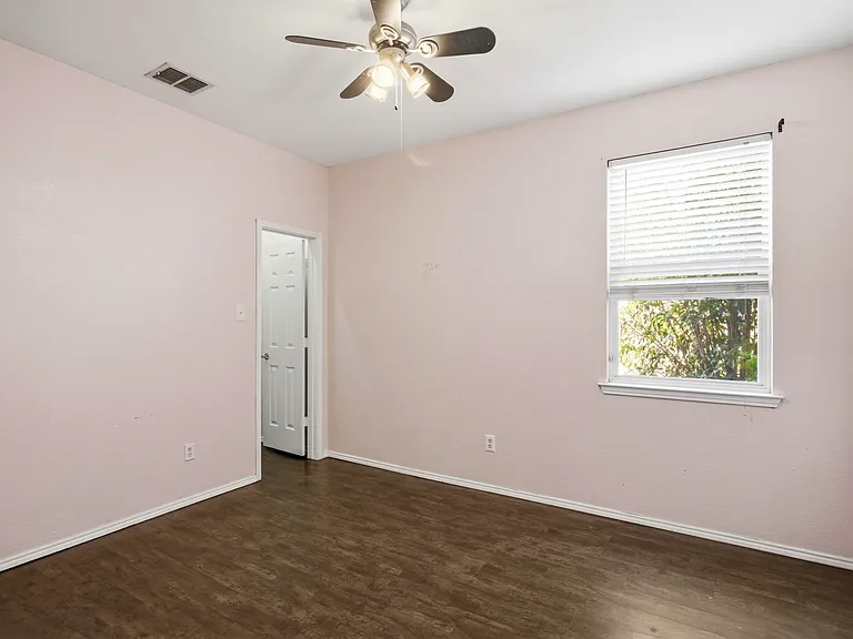 2305 Orchid Dr — Photo 3