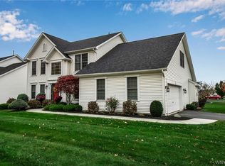 6364 White Oak Way, Lake View, NY 14085