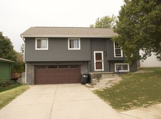 6124 N 78th Ter, Omaha, NE 68134