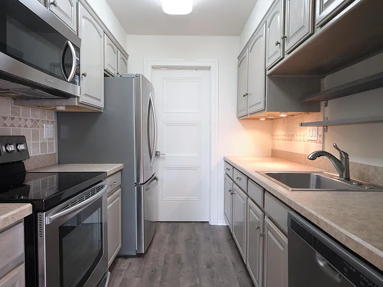 51 Meadow Ln — Photo 14
