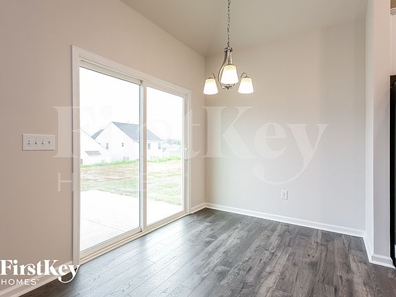 5th image of 204 Stonefence Dr