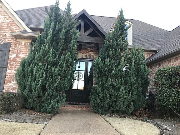 3rd image of 312 Greenhill Dr