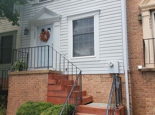 5005 9th St S, Arlington, VA