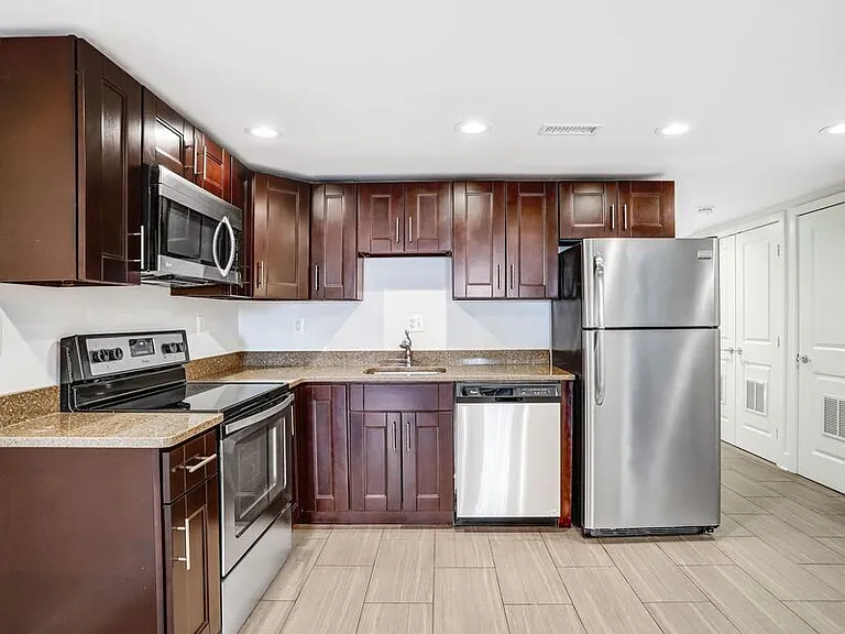 1350 Perry Pl NW #BASEMENT — Photo 1