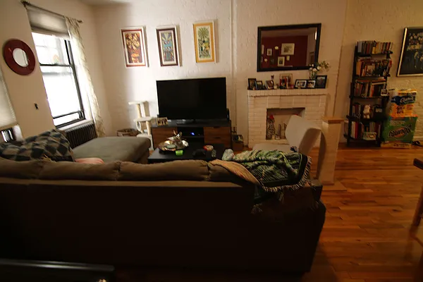 Rented by America Mecca Realty LLC | media 25