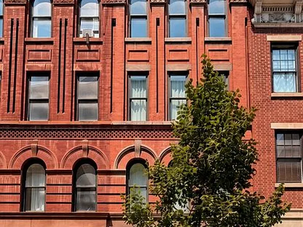 21 1/2 King St, New York, NY 10014