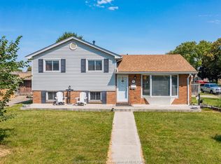 5122 Colbourne Dr, Windsor, ON N8T 1T8