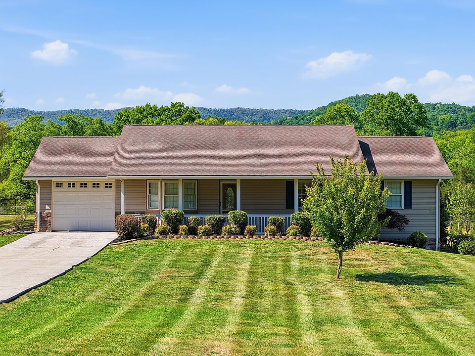 1st image of 467 Oakmont Rd