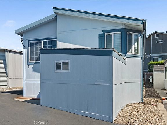 3rd image of 2531 Cienaga St Space 3
