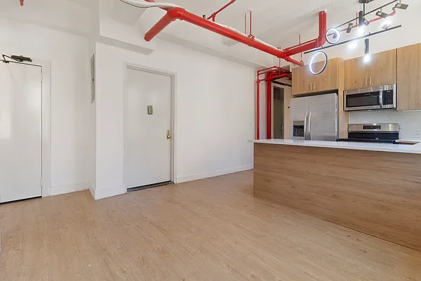 Rented by City Skyline Rentals LLC | media 10