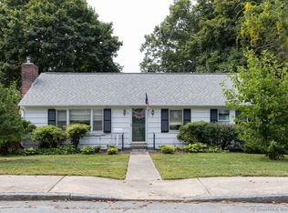 15 Prospect St, Deep River, CT 06417