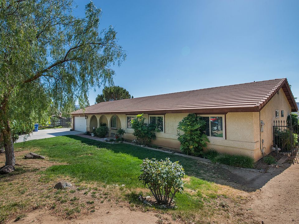 1st image of 33511 Listie Ave