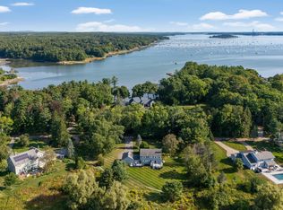 25 Thornhurst Rd, Falmouth, ME 04105